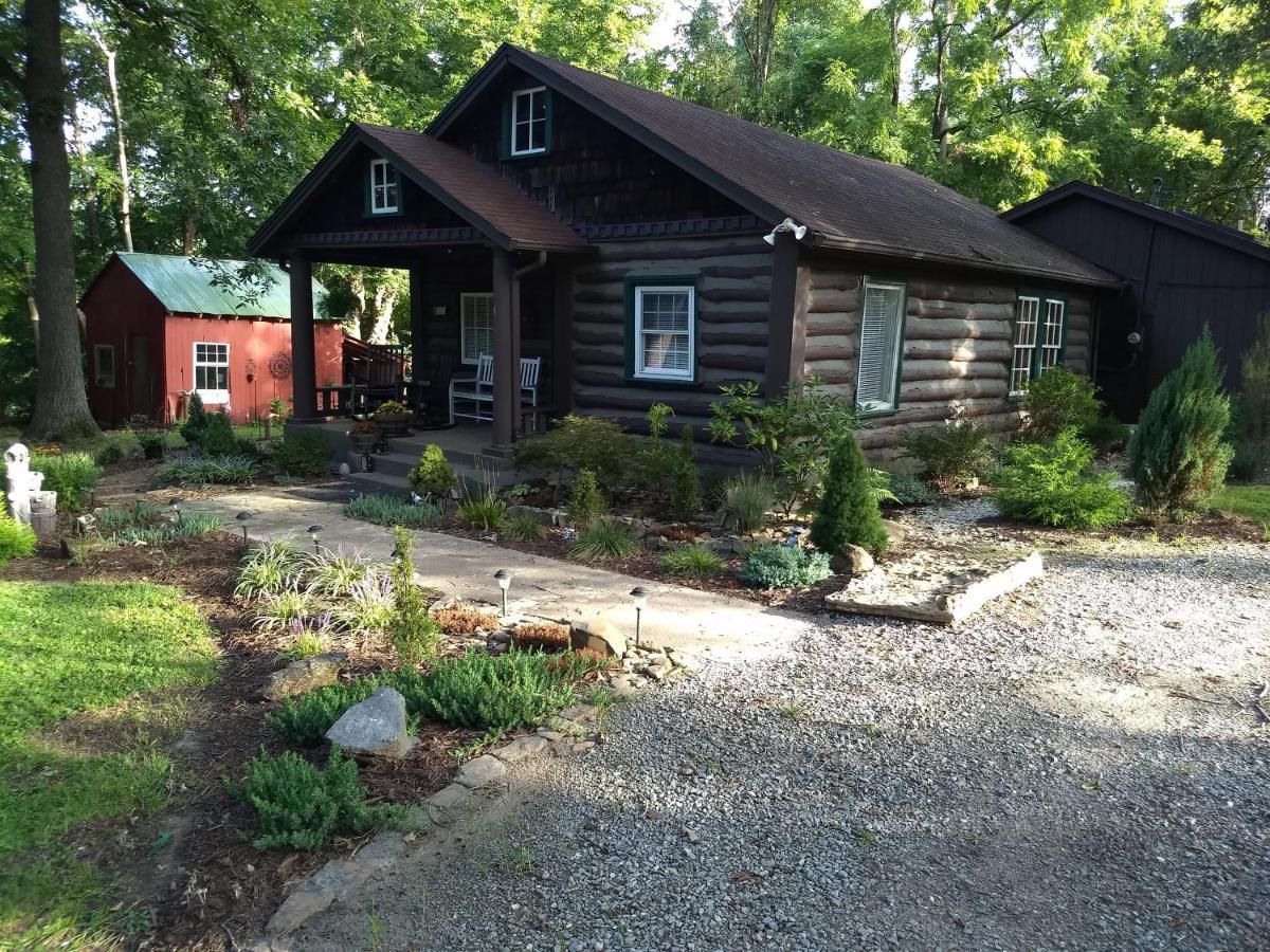 The Bent Branch Lodge - A Gnomes Retreat - Historic Virginia Log Cabin, Coy Pond And Babbling Brook Lynchburg Exterior foto